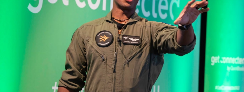 Fuzz Onstage Picture 4